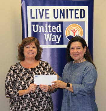 United-Way-Ck-Present_IMG_0004_CB.jpg